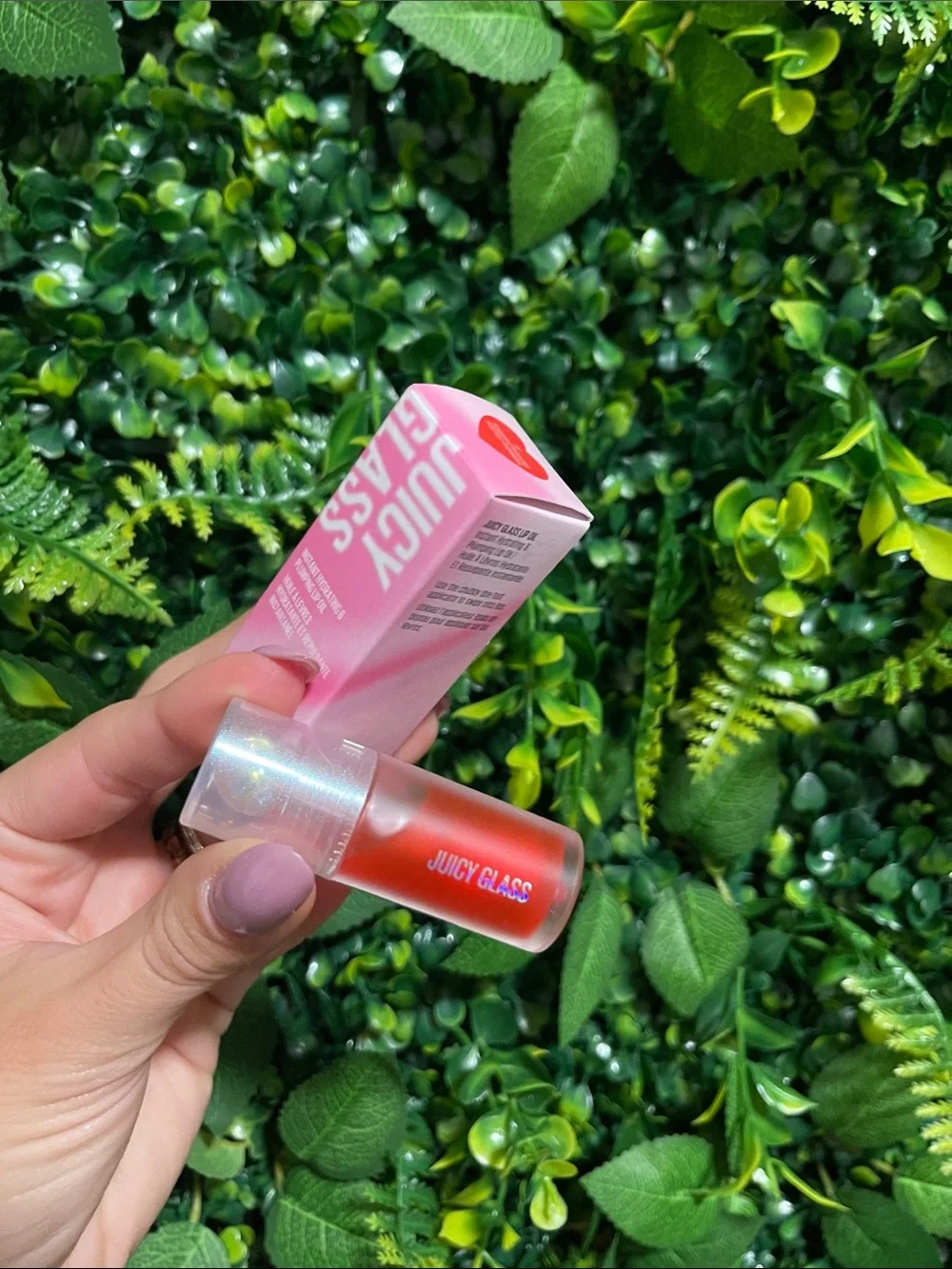 Kaja Juicy Glass Hydrating  Lip Oil - Raspberry Refresher 02